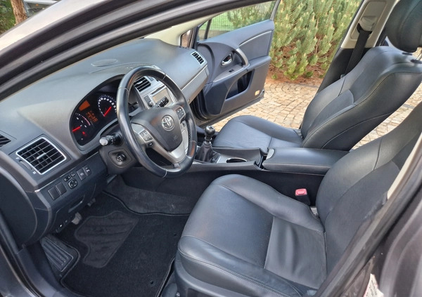 Toyota Avensis cena 41800 przebieg: 236900, rok produkcji 2012 z Płock małe 277